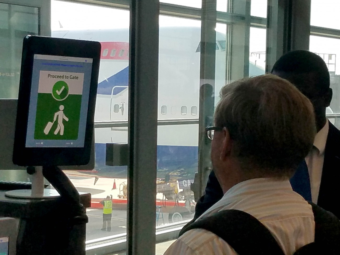 reconocimiento facial aeropuerto dulles tarjetas de embarque